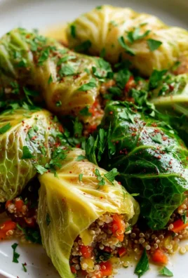 Vegetarische Kohlrouladen: Quinoa-Gemüse-Füllung purer Genuss!